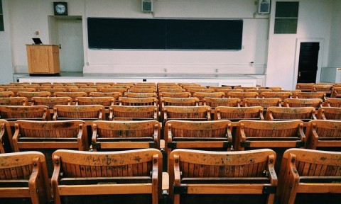 artificial-intelligence-replace-human-education